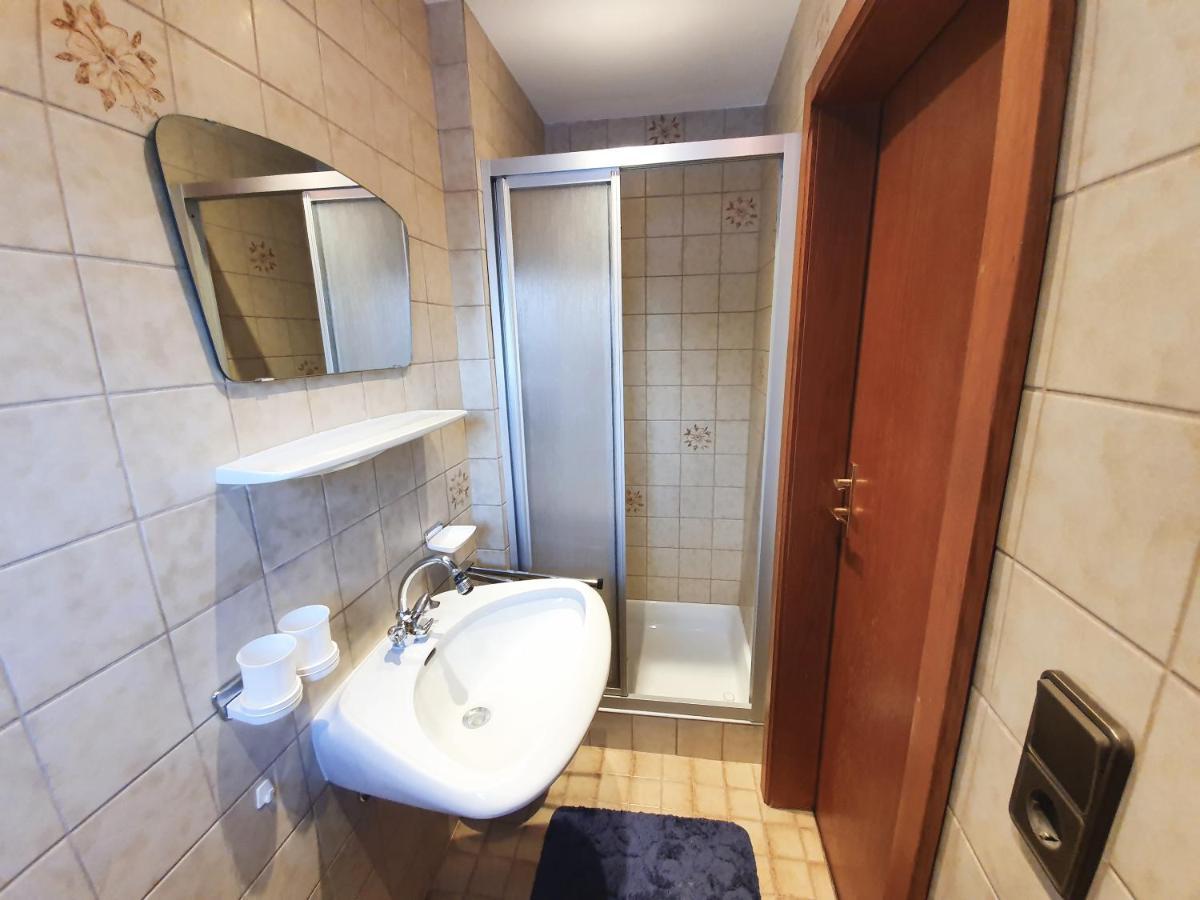 Ferienwohnung Kroell ツェル・アム・ツィラー エクステリア 写真